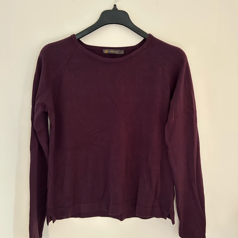 Outback Red Maroon Sweater (XL)